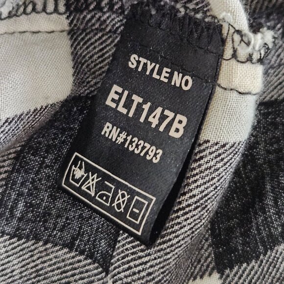 POL Crop Shirt Large Black Cream Plaid Flannel Button-Up Gorpcore Cabincore - Picture 4 of 11